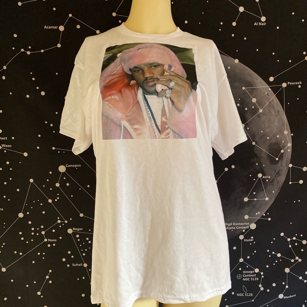 Camron all pink everything graphic tee.